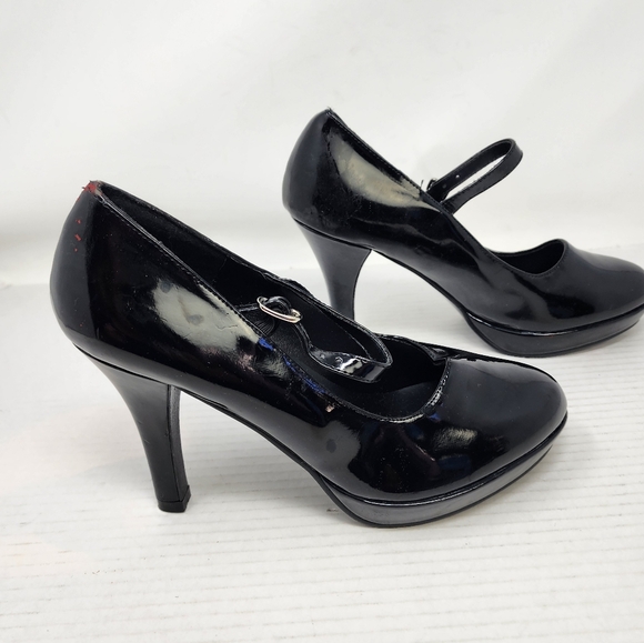Fantasia Black Mary Jane Heels Size 8 - Picture 4 of 12